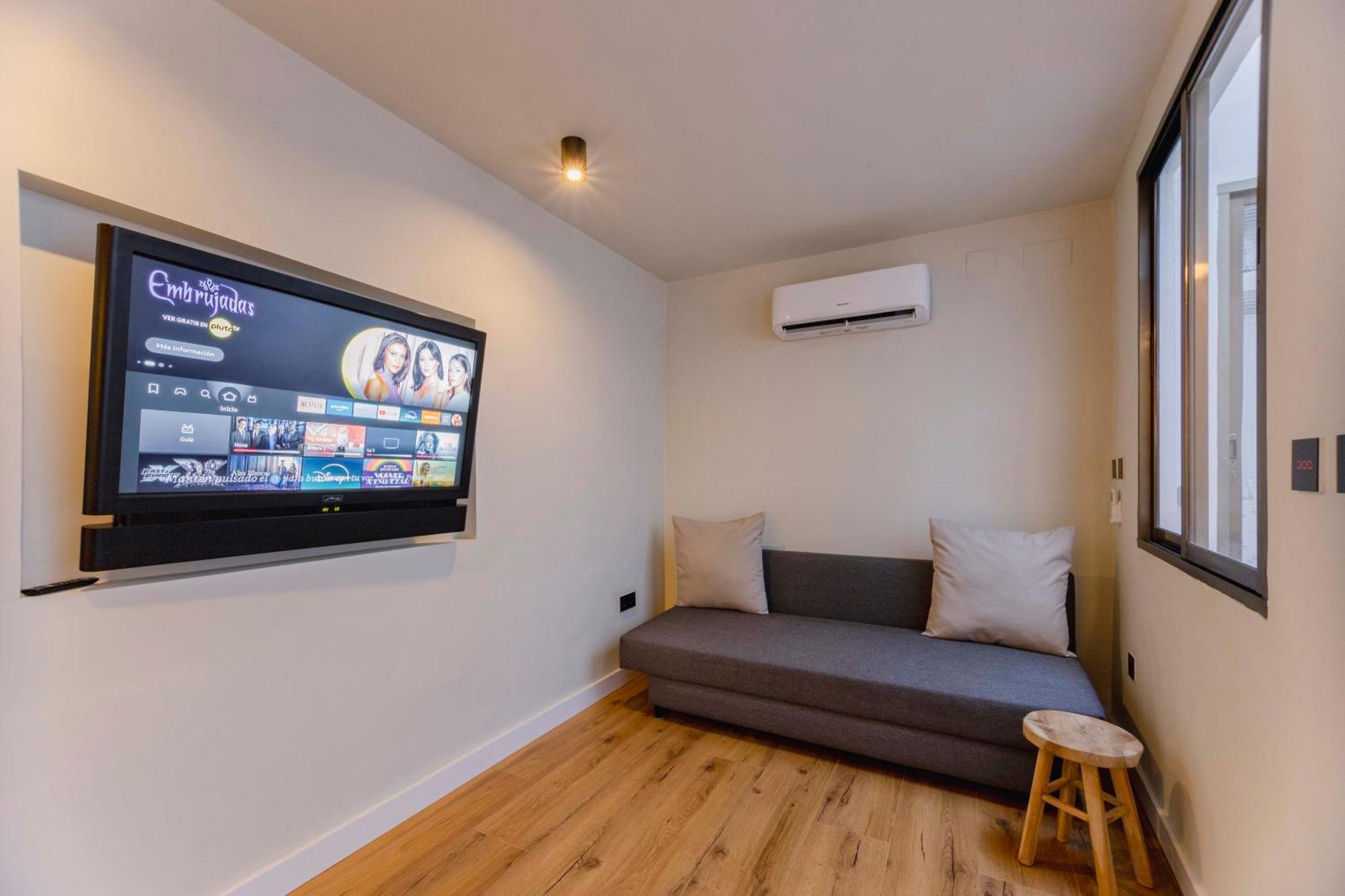 Apartamento Acogedor Frente A Mercat Central Valencia Exterior photo
